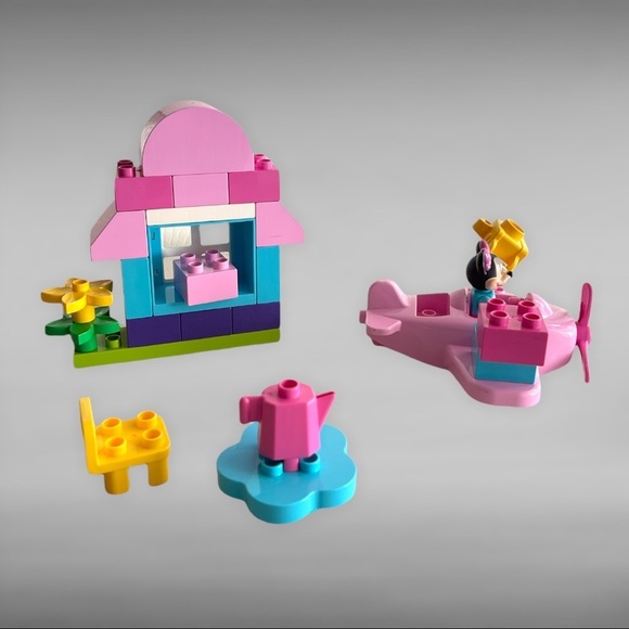 LEGO Duplo Minnie's Cafe 10830 Complete Set - Picture 5 of 6